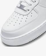 Nikee AIR FORCE 1 '07 Triple White view 4